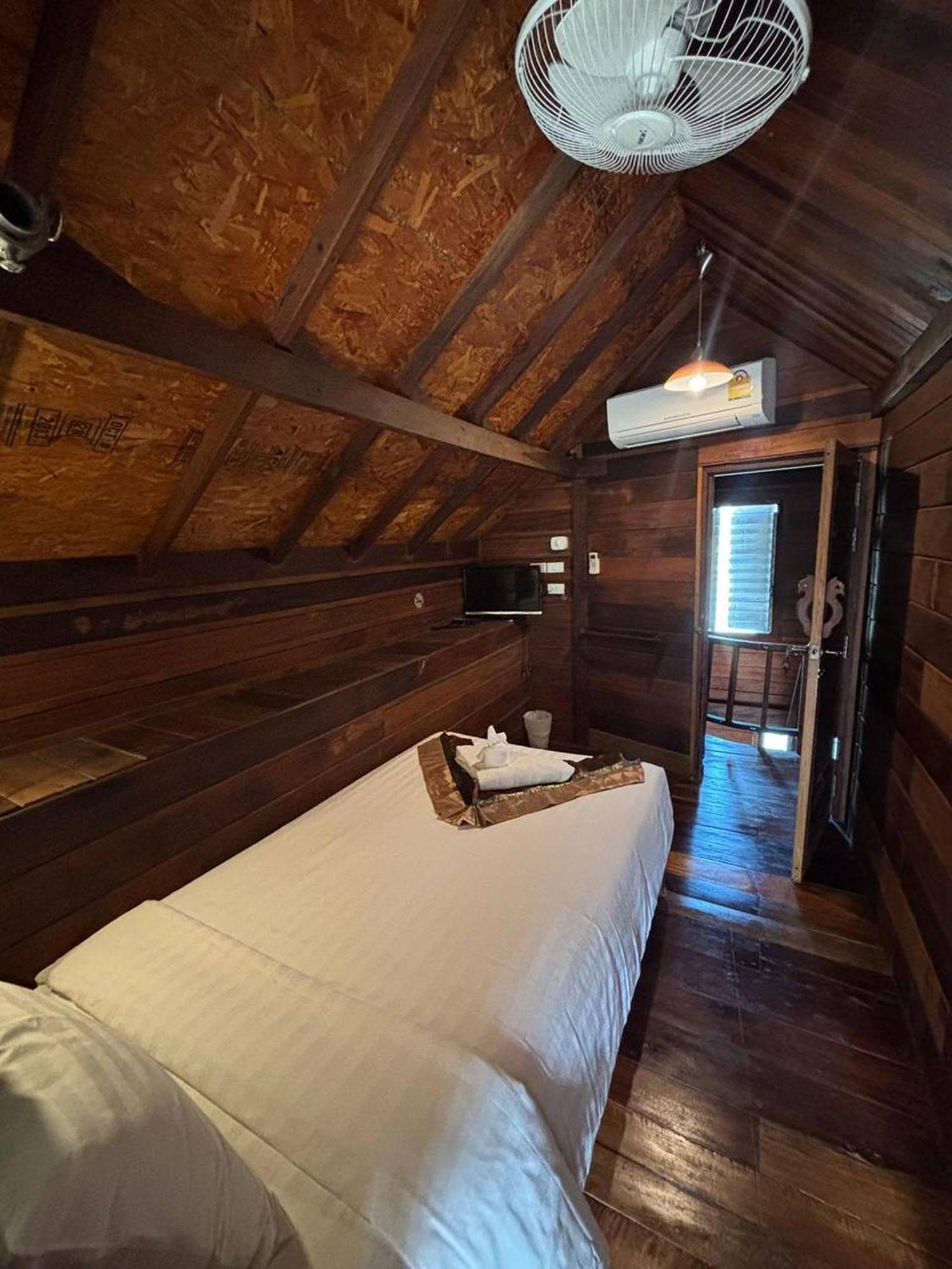 Boutique Village Hotel Ao Nang Esterno foto