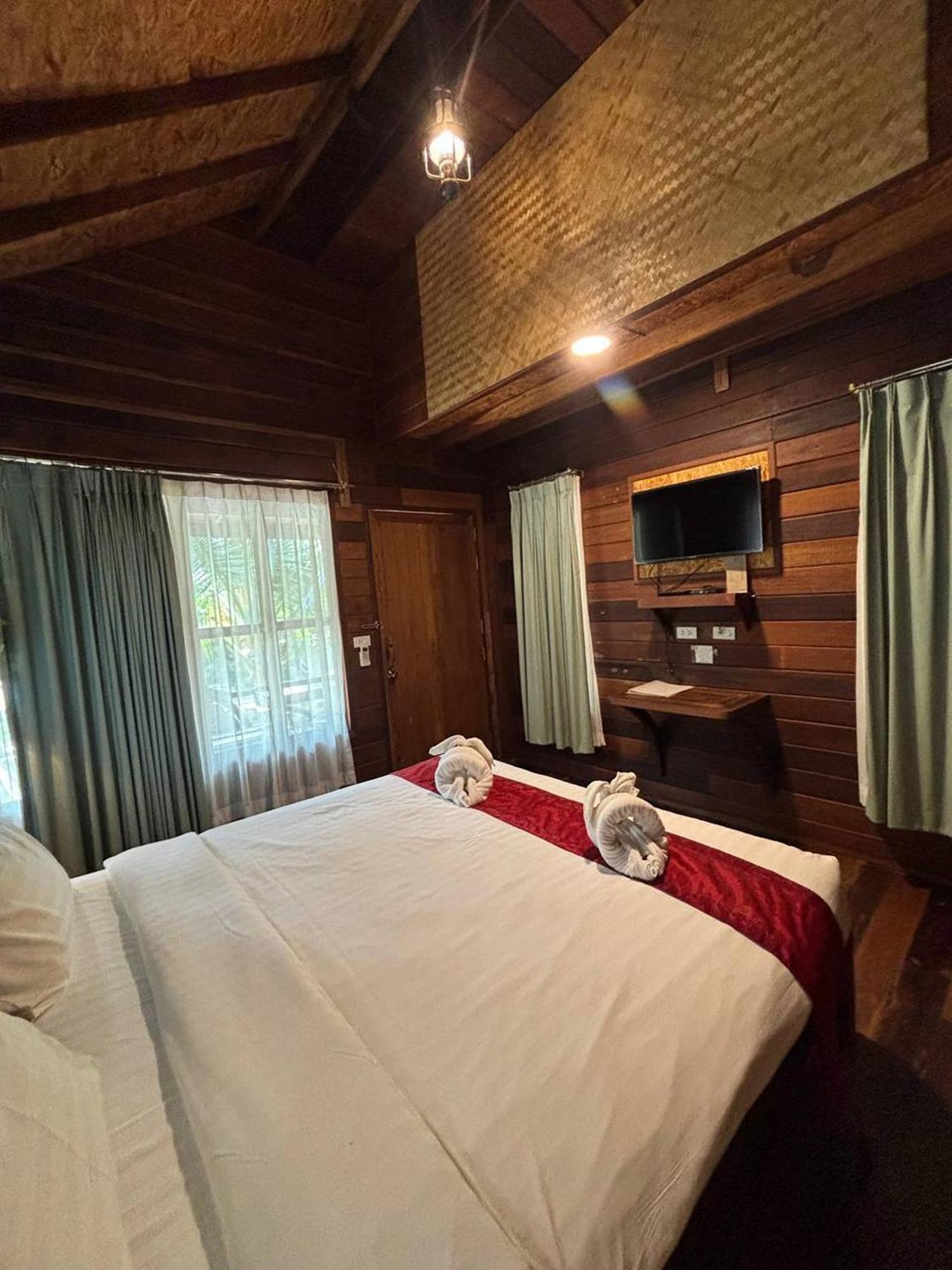 Boutique Village Hotel Ao Nang Esterno foto