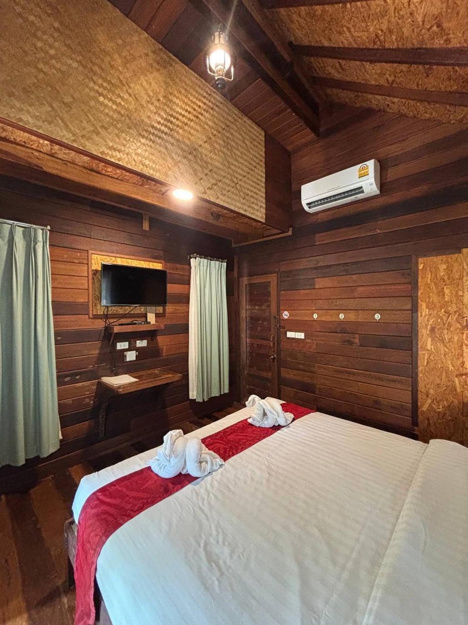 Boutique Village Hotel Ao Nang Esterno foto